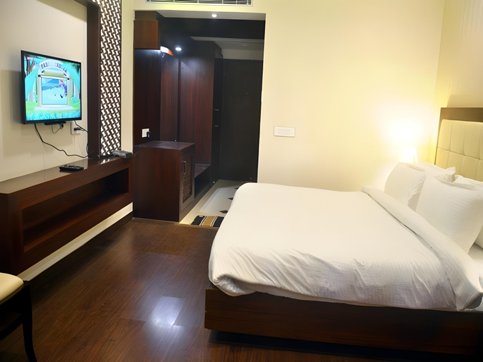 Others 4, The West Inn, Varanasi