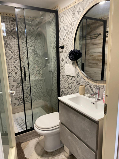 Bathroom 2, Laviniahouse Nettuno, Rome