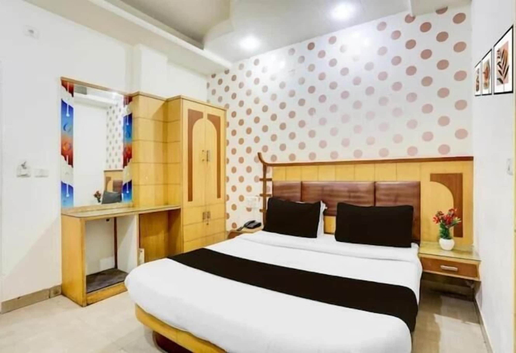 Bedroom 5, LE ALFANSO BY AZAD RAM, Delhi