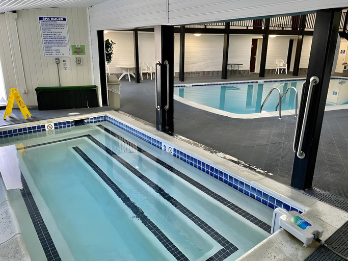 Sport & Beauty 4, Days Inn by Wyndham Lincoln, Grafton