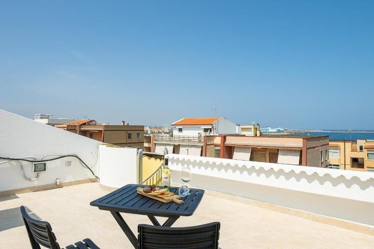 Outdoor dining 5, AffittaSardegna - Casa Sunrise, Sassari