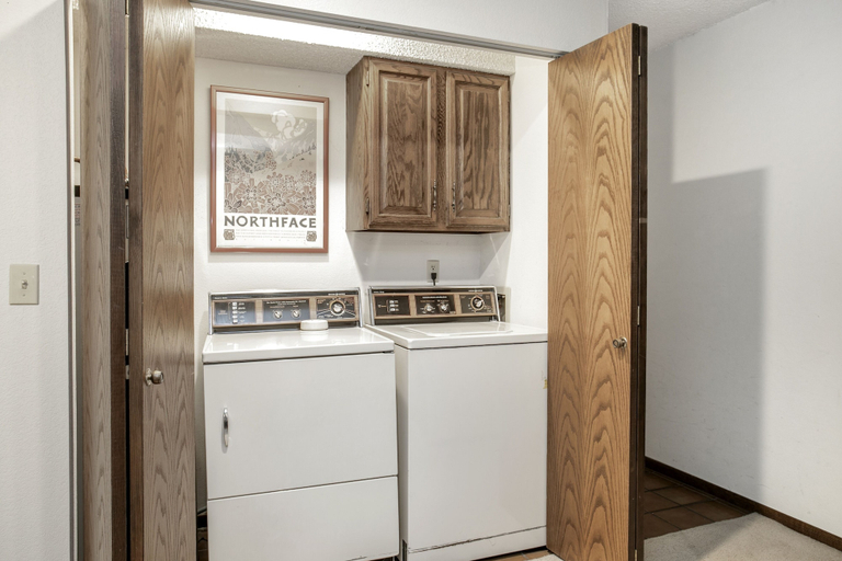 Interior, H5 Meadow Creek 3 Bedroom Townhouse, Eagle