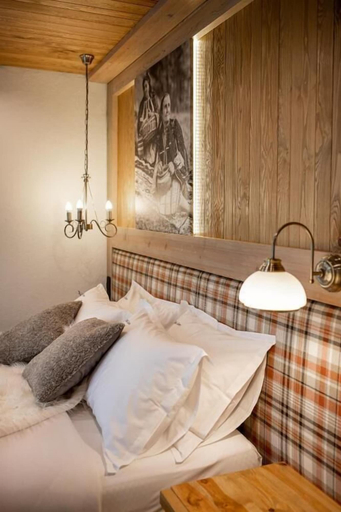 Room 5, ZARA CHALET, Bran