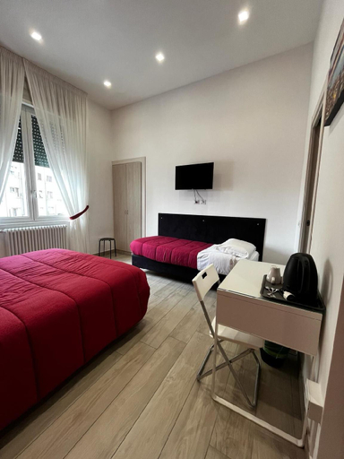 Bedroom 4, Quelli del Vesuvio, Napoli