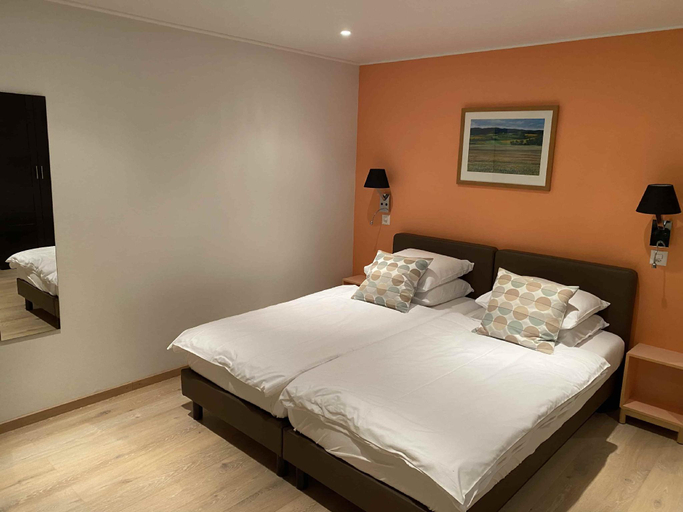 Bedroom 3, Auberge de Dully, Nyon