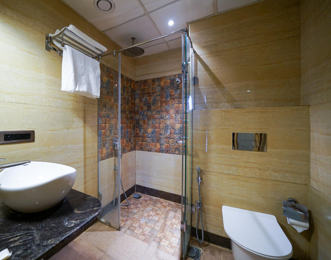 Bathroom 4, Open Hotel by Olive - S Comfort Inn, Bangalore