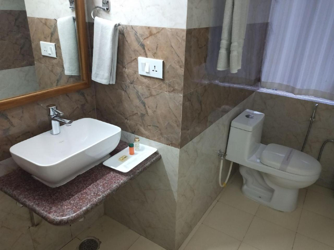 Bathroom 4, Rockwood Resort, Sirmaur