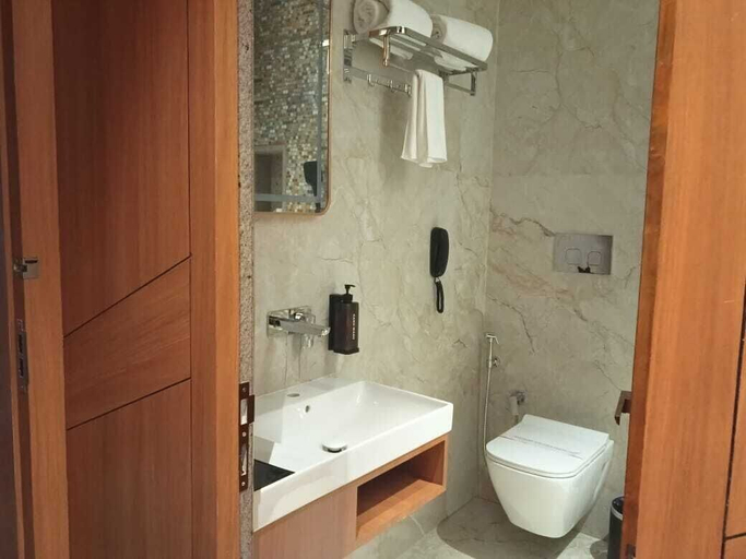 Bathroom 4, HOTEL IMPERIAL BLU, Koraput