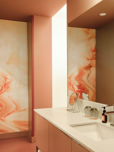 Bathroom 3, Rose Hotel Invisible, Communauté-Urbaine-de-Québec