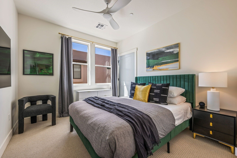 Bedroom 3, Desert Beach Retreat 3 Bedroom Condo, Washington