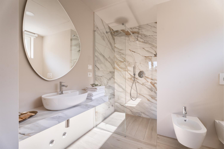 Bathroom 4, Hotel Diana, Verona