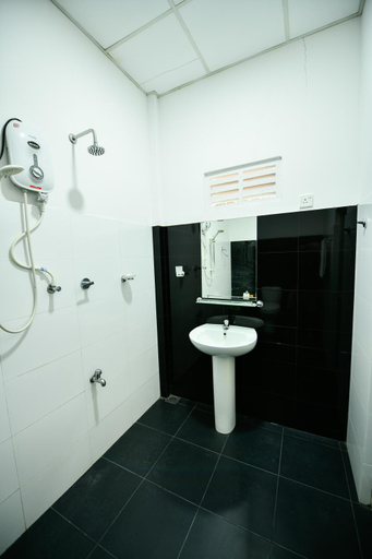 Bathroom 2, Wild Heaven Udawalawe, Embilipitiya