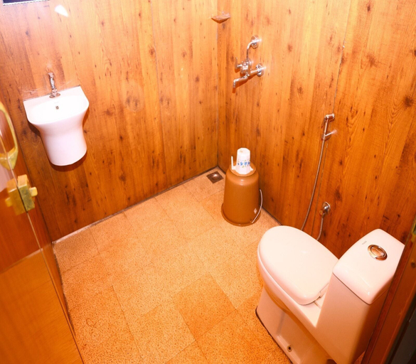 Bathroom 4, Ashoka Theeram By Deva's Varkala, Kollam