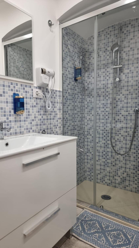 Bathroom 3, Al Punto Giusto, Catania