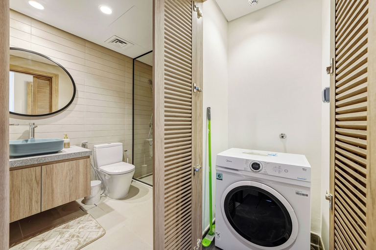 Interior 4, Serene Canal View 1BR Peninsula One, Dubai