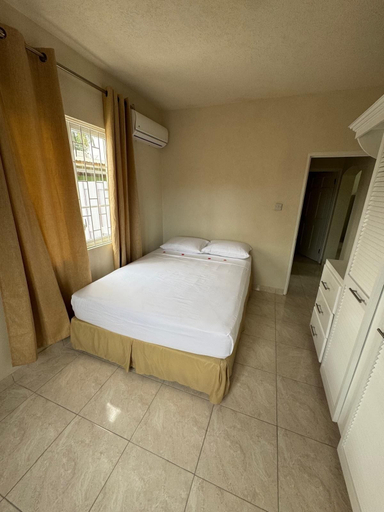 Room 4, Sakari Ventures Apartments