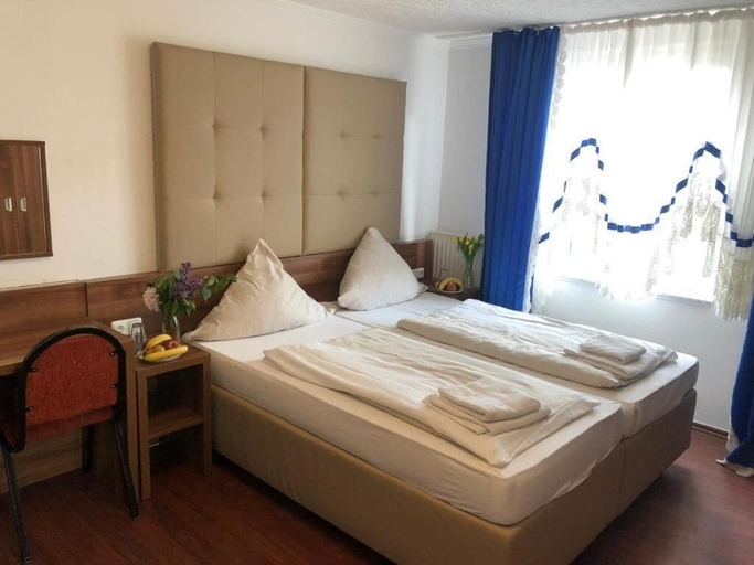Bedroom 4, Hotel Riede, Bremen