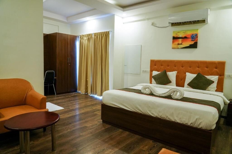 Room 5, Suraksha Stay ITPL Hotel, Bangalore