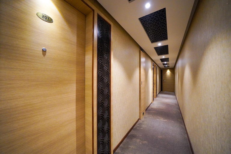 Others 2, S Comfort Inn, Bangalore