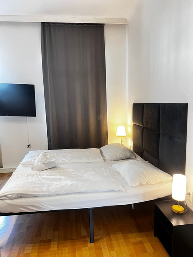 Room 2, Cozy 2BR Apartment Near Schöpfwerk, Wien