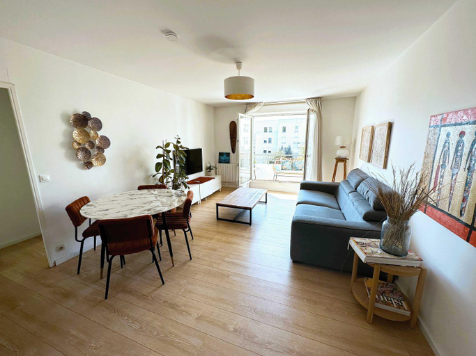 Others 5, Charme et Douceur By UTA HOUSE, Seine-Saint-Denis