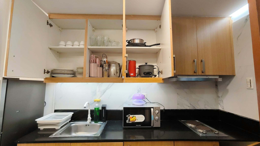 Private kitchen 2, The Royal Bloom Room-1409TowerA, Pasay City