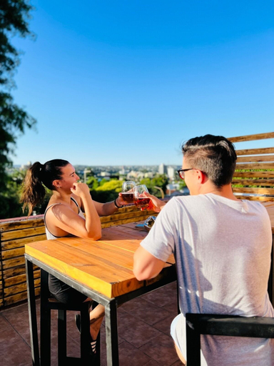Outdoor dining, Carlos Paz Lodge, Santa María