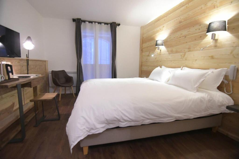 Bedroom 3, Hotel Snow Chill, Hautes-Alpes