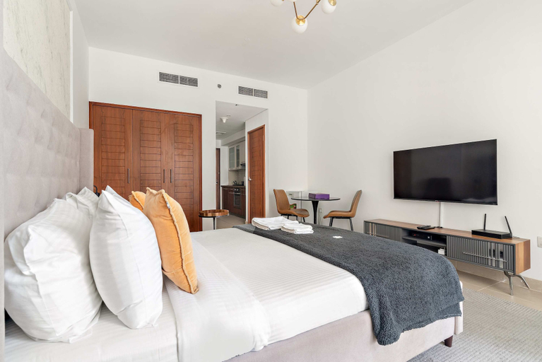 Bedroom 3, Silkhaus Spacious Boulevard Central Gym Pool, Dubai
