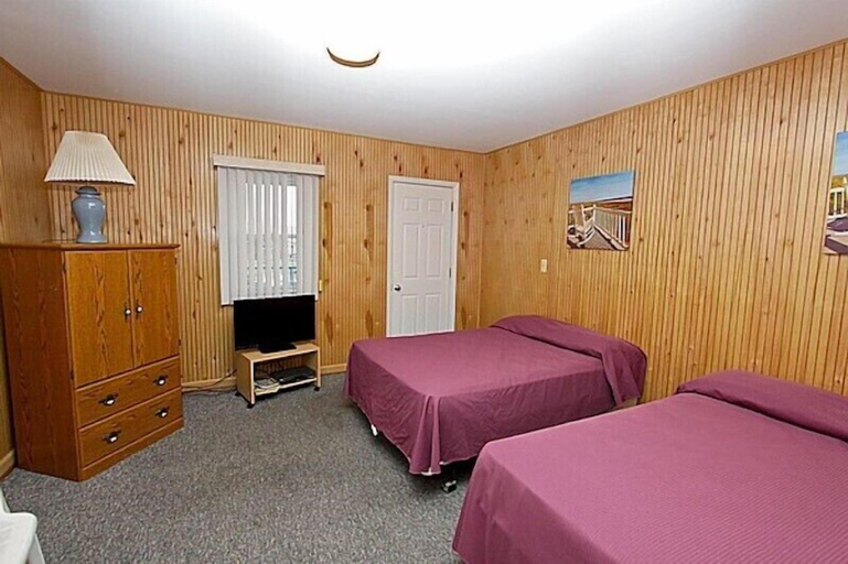Bedroom 2, Boardwalk Sand & Surf Beach Hotel Oceanfront, Ocean