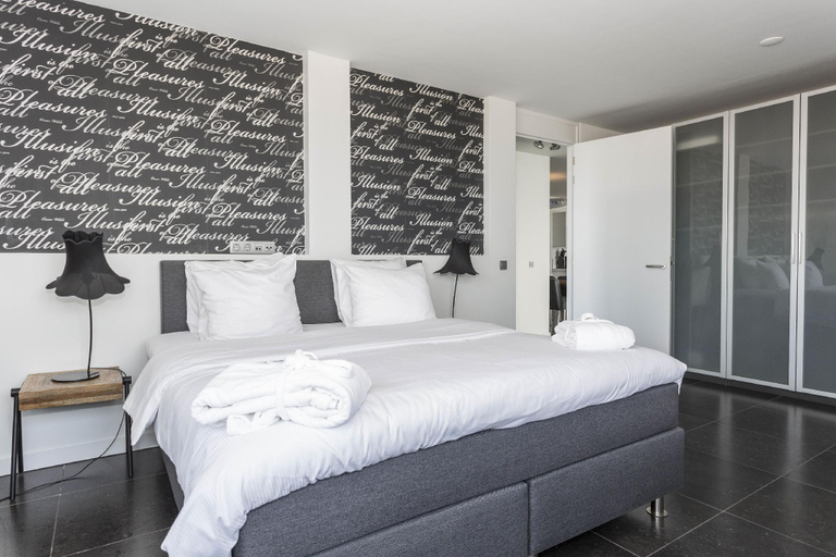 Bedroom 2, Poort Beach Boutique Apartments, Bloemendaal