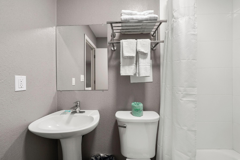 Bathroom 2, Southern Suites Pensacola Mobile, Escambia