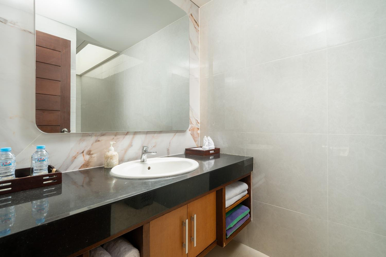Bathroom 4, Vansari Serenity Seminyak, Badung