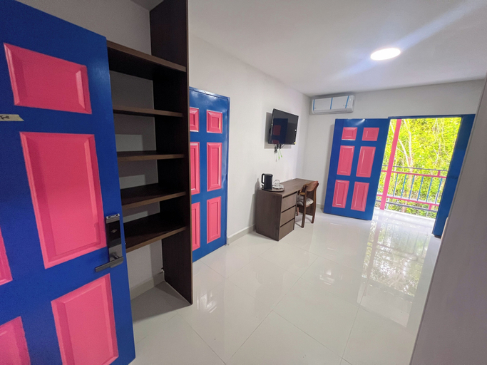 Room 3, MAHAWI RESORT, Calarcá