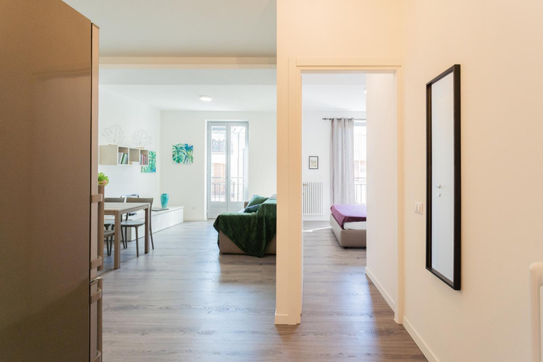 Others 4, Central & Modern Apartment by Rent All Como, Como