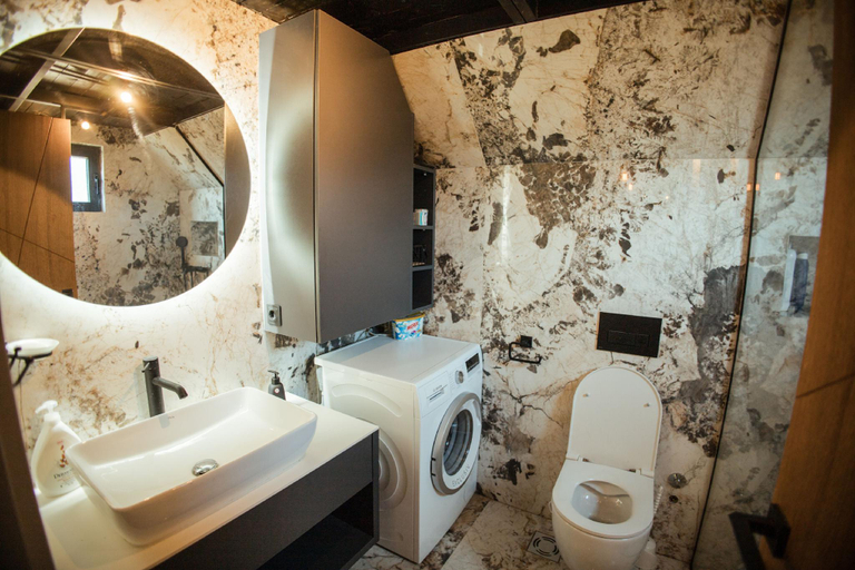 Others 3, Sirius Lux Apartmani