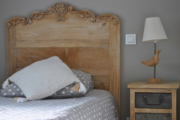 Bedroom 4, Hotel Les Voyageurs, Vendée