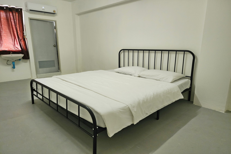 Bedroom 5, Toucan Garden, Bang Phli