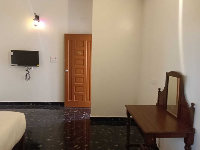 Room 5, Theja Residency Pondicherry, Puducherry