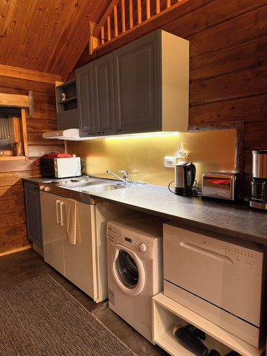 Private kitchenette, Napakettu Holiday Village, Lapland