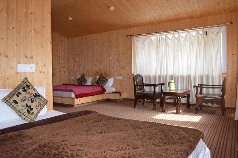 Others 5, Pahalgam Villas, Anantnag