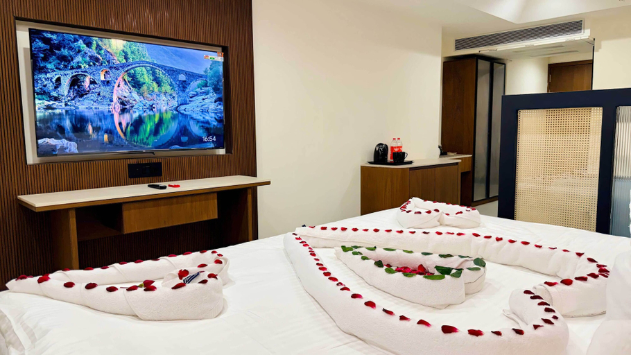 Room 2, Namami Retreat, East Nimar
