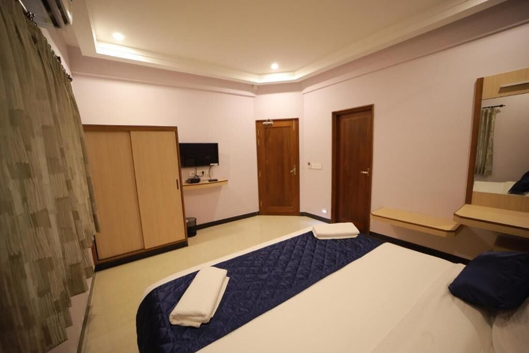 Bedroom 4, MAJESTIC HOTEL & SERVICE APARTMENTS, Madurai