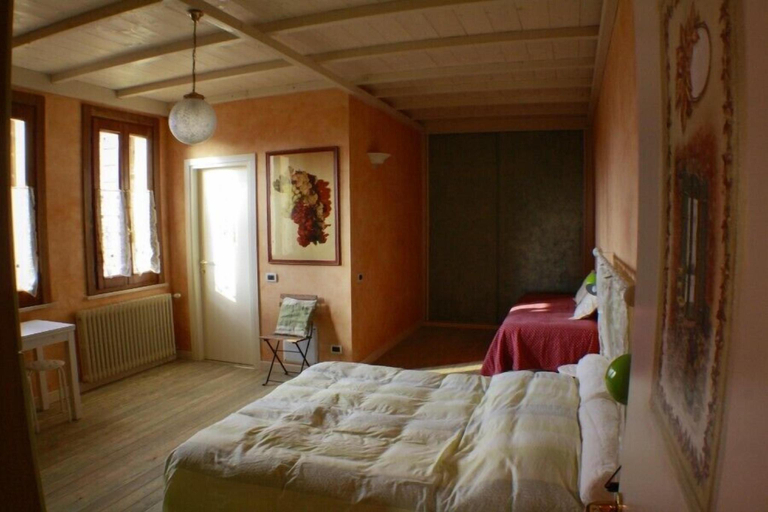 Bedroom 2, B&B Nascondino, Mantua