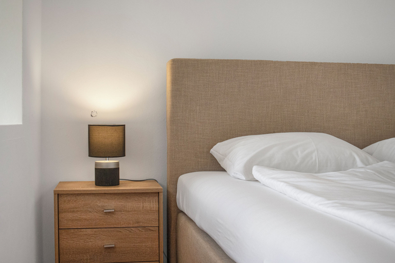 Room 2, Spacious 7BR Apartment Hauptbahnhof, Wien