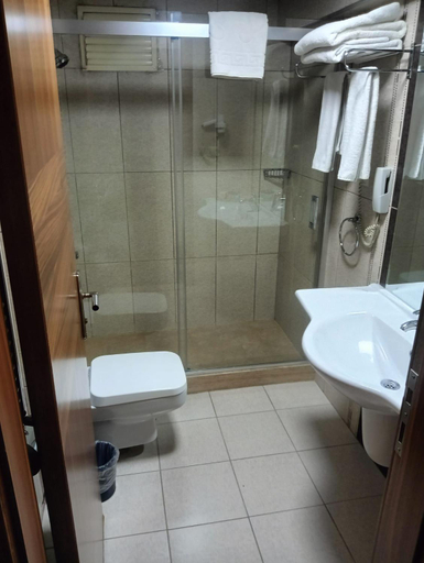 Bathroom 5, SARR TAC MAHAL HOTEl, Çankaya