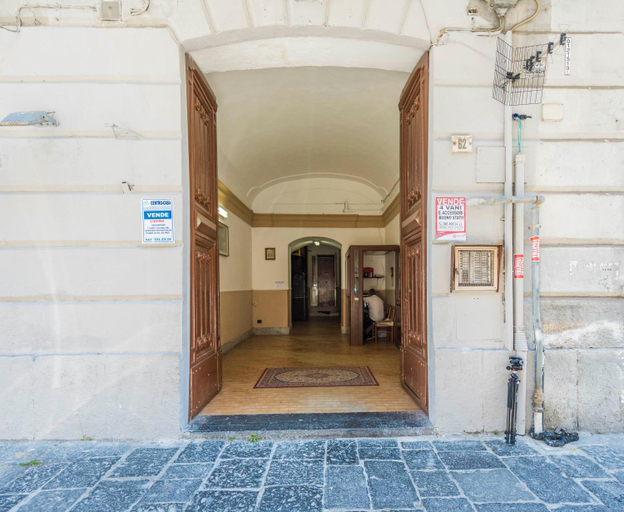 Others 5, Aperture Bed and Breakfast, Napoli