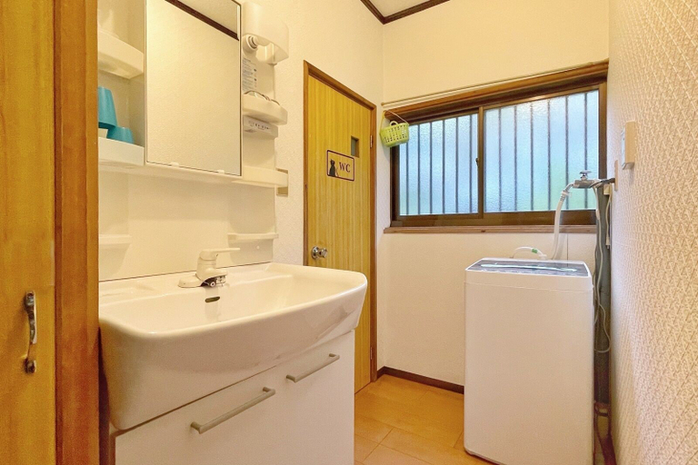 Laundry room, Shinka Bettei, Yamanakako
