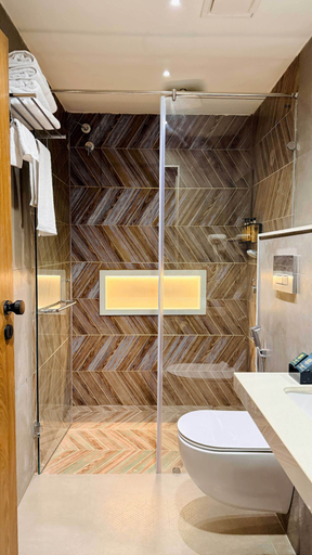 Bathroom 4, Namami Retreat, East Nimar