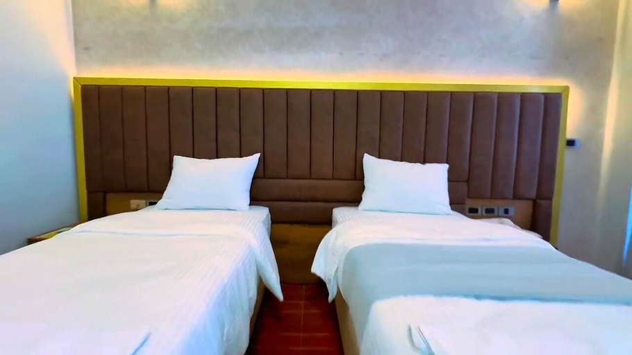 Room 4, hagarlawe hotel, Fafan